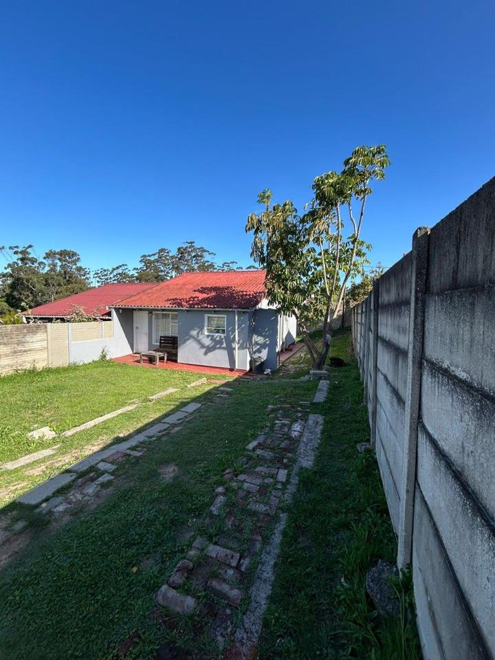 To Let 3 Bedroom Property for Rent in Amalinda Eastern Cape